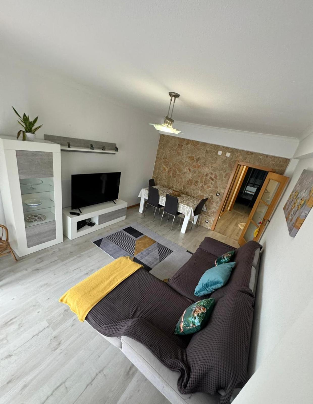 Bela House *